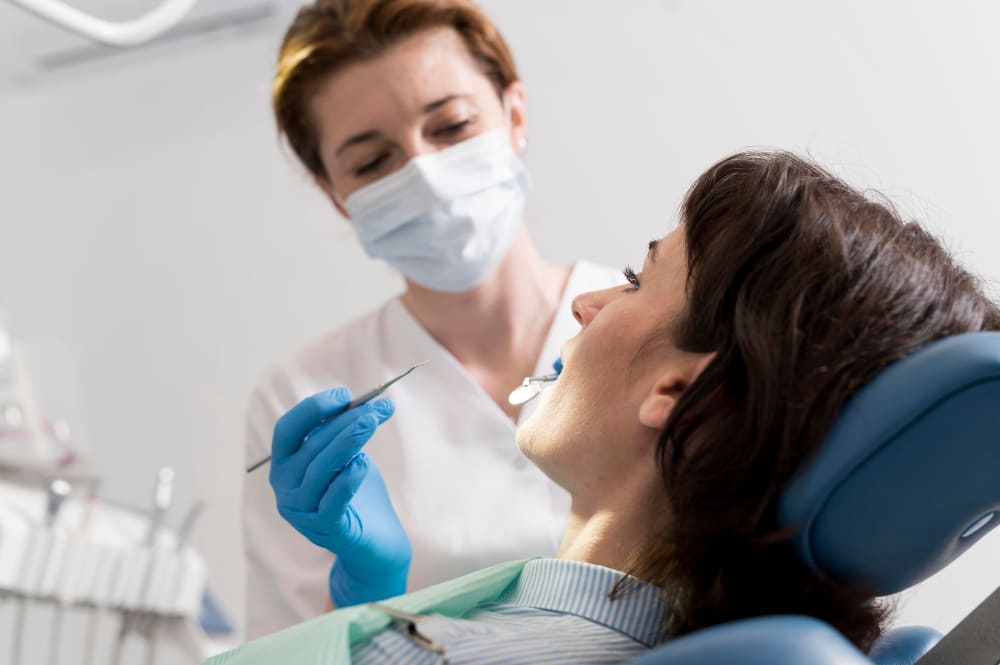 Clínica dental para enfermedades de las encías